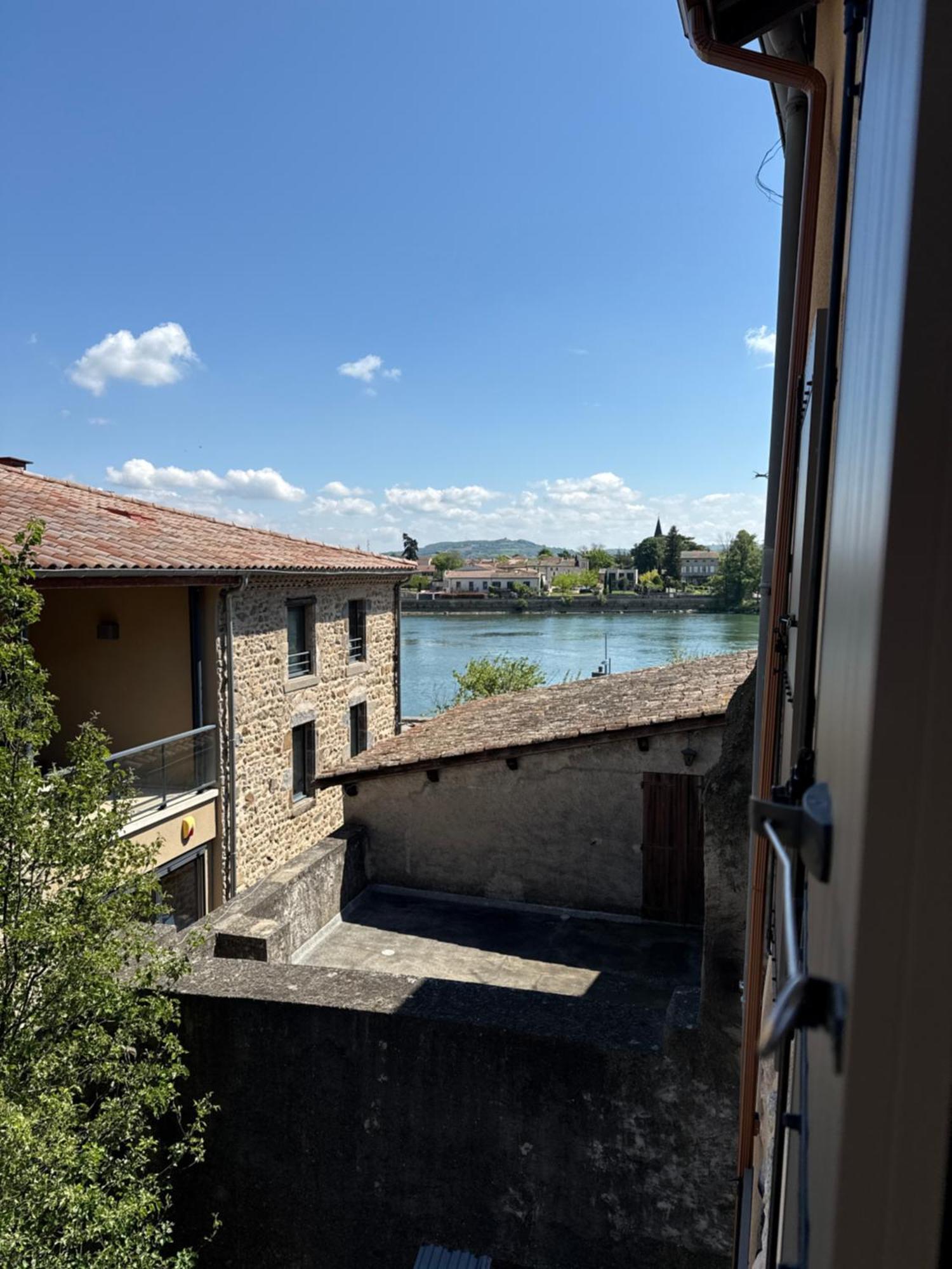 Appartements Neufs Avec Garages Dans Maison De Village Andance 외부 사진